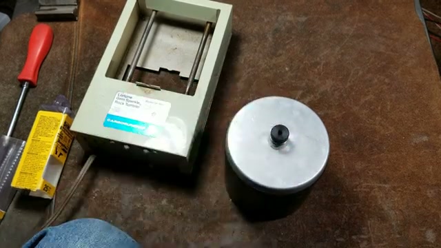 Lortone 3A tumbler barrel separated from the motorized base unit