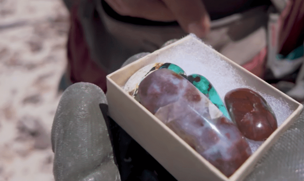 How Climate Affects Rock Tumbling: Temperature, Humidity, and Seasonal Adjustments